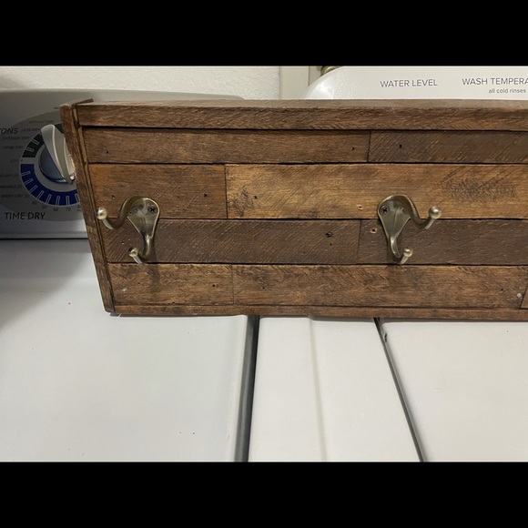 Rustic Coat Rack - Picture 2 of 3